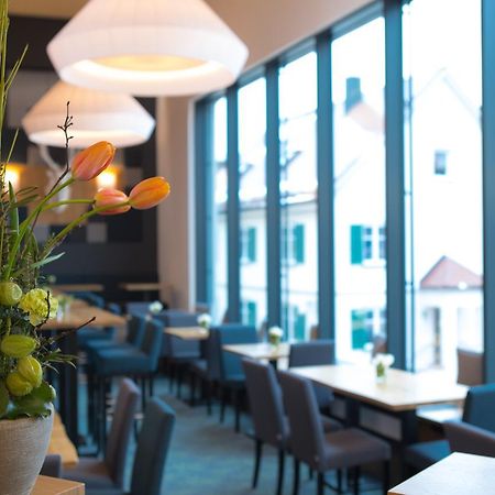 Hotel Zum Hirsch Wertingen Bagian luar foto
