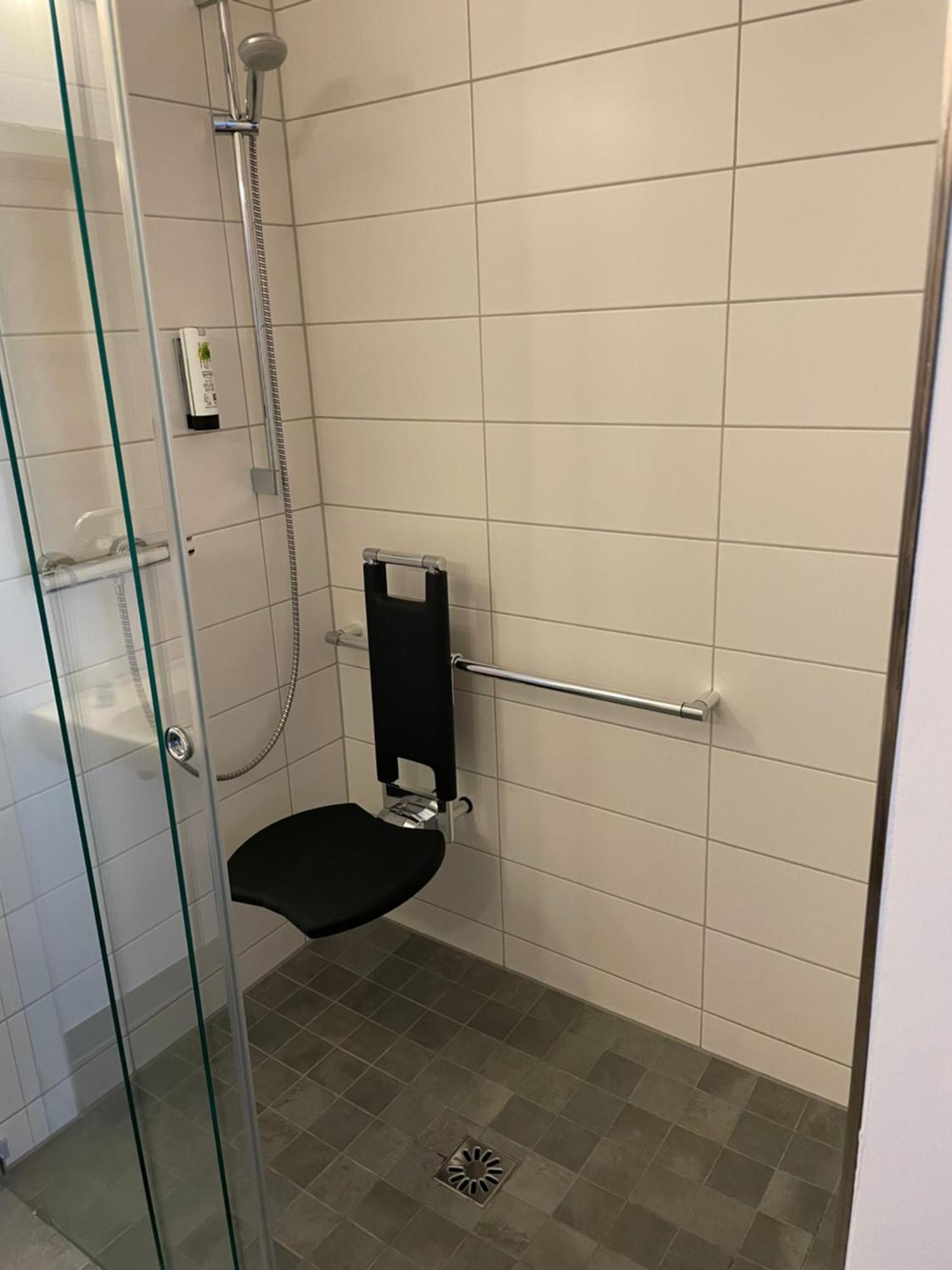 Hotel Zum Hirsch Wertingen Ruang foto