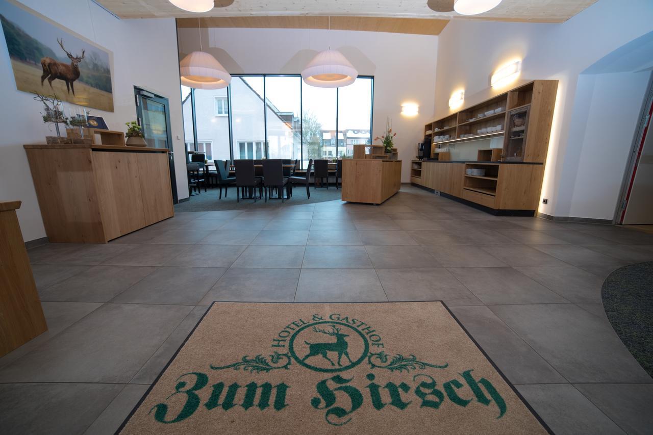 Hotel Zum Hirsch Wertingen Bagian luar foto