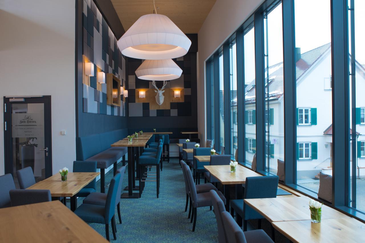 Hotel Zum Hirsch Wertingen Bagian luar foto